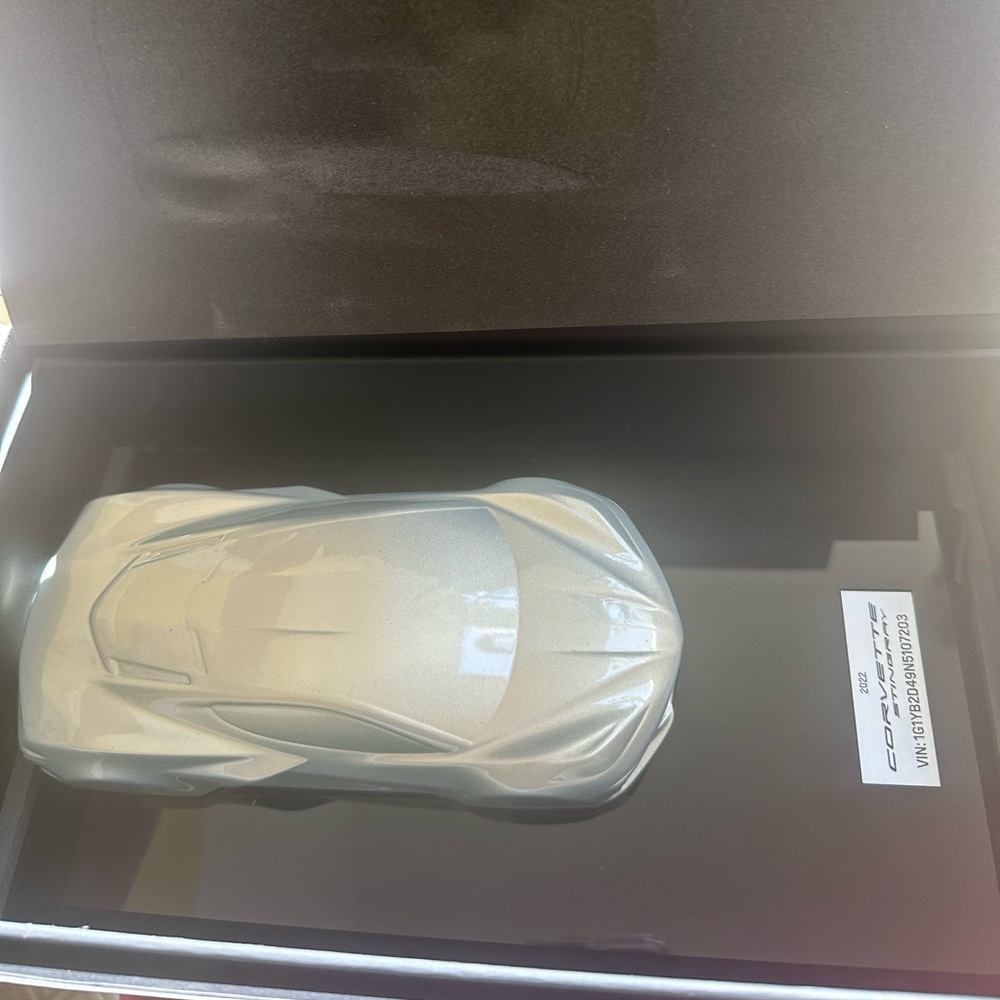 Corvette Stingray 2022 New in Original Box Model Owner’s Gift W/Vin Silver